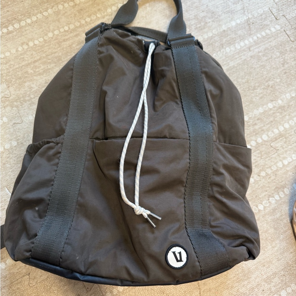 Vuori Drawstring Backpack/ Shoulder Bag - image 1